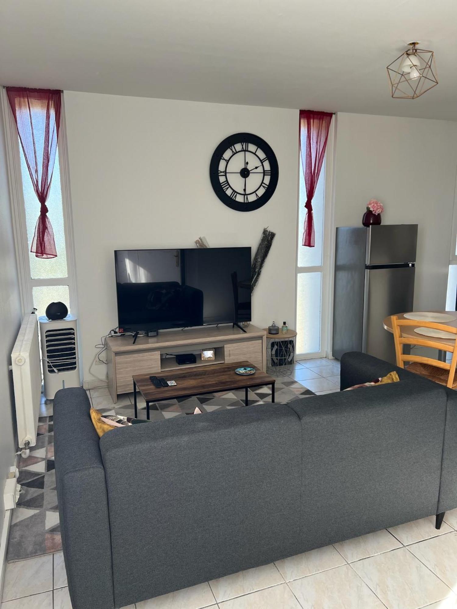Appartement Chaleureux Pour Un Sejour Confortable Бур-ен-Брес Екстериор снимка